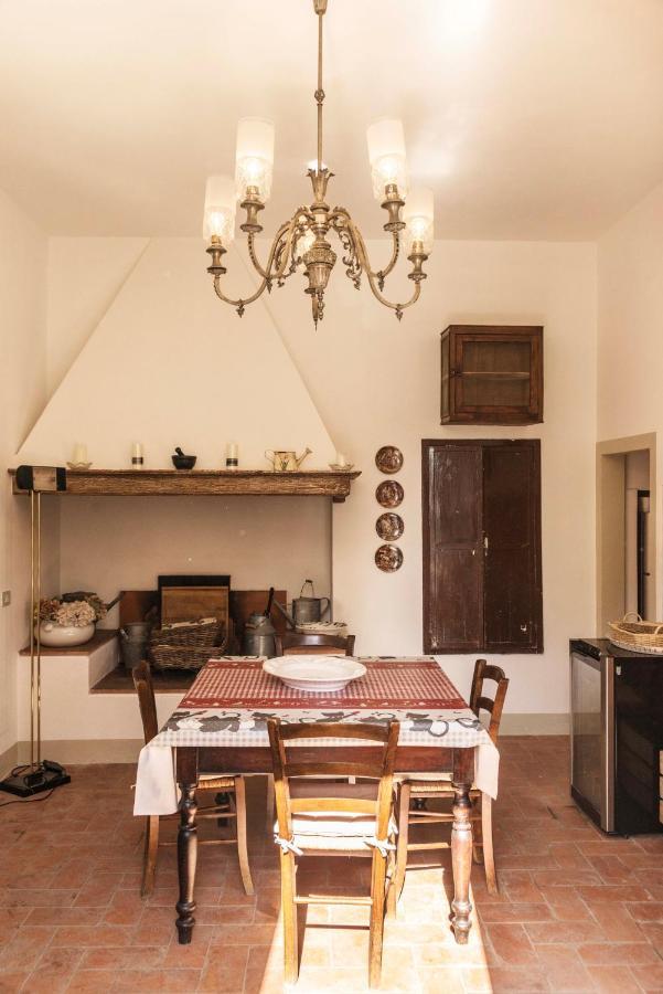 Casa Del Priore Usigliano Eksteriør bilde