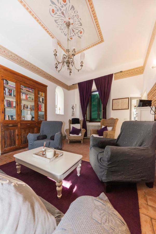Casa Del Priore Usigliano Eksteriør bilde