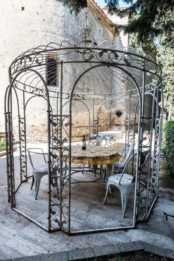 Casa Del Priore Usigliano Eksteriør bilde